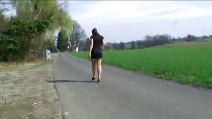 Russische Frau pornos mit reifen frauen kostenlos Scheiße in der Toilette auf einer versteckten mini-Kamera