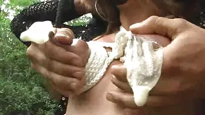 Heimlich sexfilme frauen ab 50 Spione pussy unter dem Rock einer lockigen Blondine