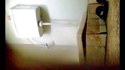 Selbst urinieren sex filme mit alten damen