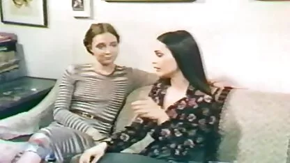 Redhead gratis alte pornos chick energetisch reitet einen Schwanz