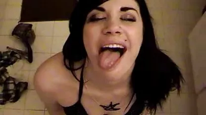 sex in einem spandex Korsett pornofilme mit reifen frauen und Lila Netzstrumpfhose