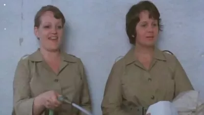 Spät aus einer Disco zurückgekehrt, musste Vater einen Blowjob gratis porno reife damen geben, um zu vergeben