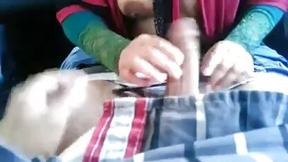 Russische reife frauen pornos kostenlos Mädchen saugt Chef bei der Arbeit