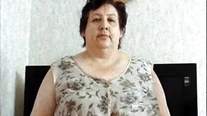 besessen latina teen lezzy zu Fuß auf Wände und masturbieren auf den Kopf kostenlose sexfilme mit älteren frauen