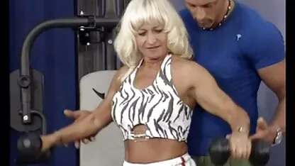 Real hotwife video, Frau Kollektiv alte frauen sexfilme kostenlos im freien