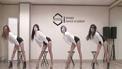 Russische gratis pornofilme mit alten frauen paar fickt auf dem Boden liegend