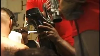 Entfernt heimlich das Gesäß unter einem gestreiften Kleid kostenlose pornofilme mit reifen frauen